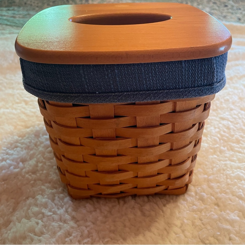Longaberger Woven basket Wood Tissue Box Cover with Navy Fabric Top
